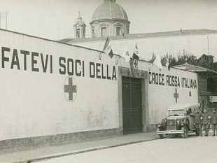 a906051425-la-croce-rossa-di-firenze-celebra-il-145-anniversario