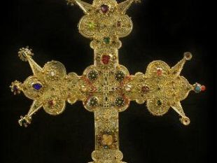 a805061936-castiglion-fiorentino-il-restauro-della-croce-santa-del-xiii-secolo