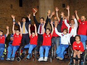 b212132208-una-giornata-di-festa-con-wheelchair-menarini