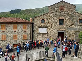 un-gioco-di-orientamento-tra-le-bellezze-di-raggiolo-e-quota