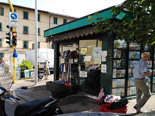 oggi-a-firenze-la-notte-delle-edicole