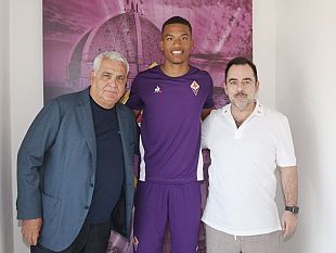 il-francese-lafont-e-il-nuovo-portiere-della-fiorentina