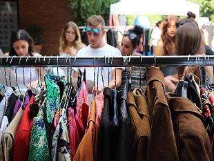 alla-scoperta-di-capi-unici-e-sostenibili-tra-vintage-e-up-cycling