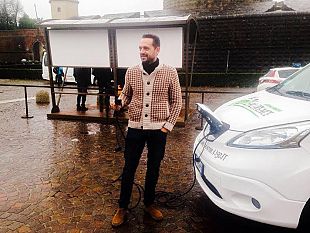 il-primo-taxi-elettrico-della-toscana-e-a-firenze