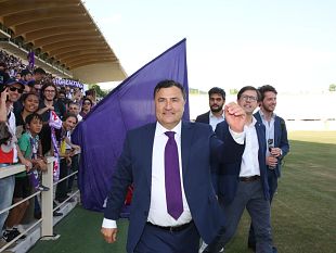 viola-riapre-oggi-la-campagna-abbonamenti-dal-2-settembre-i-biglietti-per-la-juve