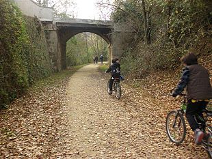 b202291630-sviluppare-turismo-con-la-ciclopista-dell-arno