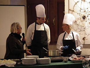 b311102310-vino-orcia-doc-il-trekking-del-vino-e-del-tartufo