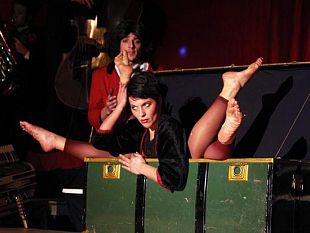 b309092204-cirk-fantastik-2013-dal-19-al-29-settembre-2013-al-parco-dell-anconella