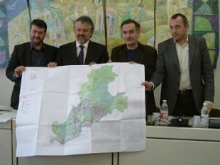 b003251921-piana-di-firenze-adesso-c-e-la-bozza-dello-statuto