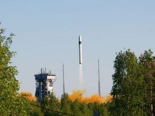 b009172232-domani-il-premio-casato-prime-donne-2010-all-astronauta-samantha-cristoforetti