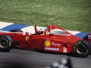 b312301719-michael-schumacher-il-mondo-dello-sport-si-stringe-attorno-al-campione