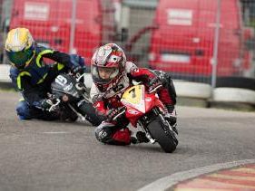 b102231913-sestopista-minimoto-per-il-meyer