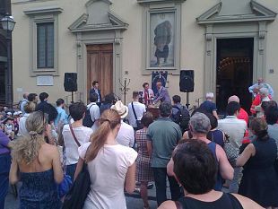piazza-duomo-a-firenze-le-reliquie-di-padre-pio