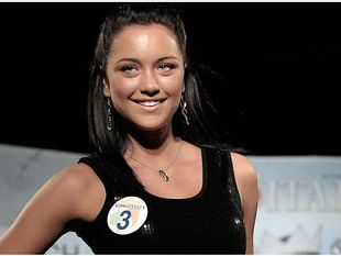 b007210923-miss-italia-a-signa-vince-ilenia