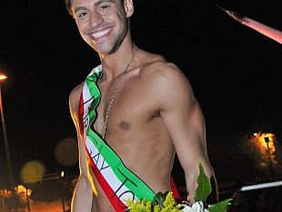 a905181329-mr-gay-il-vincitore-del-concorso-toscana-partecipera-alla-finale-di-italia-a-luglio-in-versilia