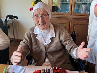 suor-prudente-compie-105-anni-festa-al-galluzzo