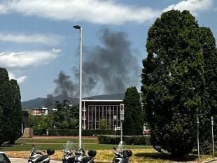 nuovo-incendio-in-corso-nella-zona-di-via-fanfani