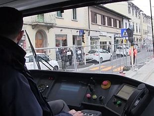 tramvia-di-firenze-nuove-tecnologie-per-trasmissione-dati-biglietti-e-priorita-semaforica