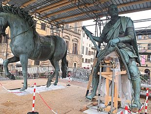 visite-guidate-al-cantiere-dei-restauri-della-statua-di-cosimo-i