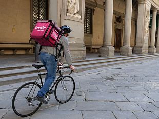 rider-in-toscana-300-assunti-con-laccordo-sindacale-in-just-eat