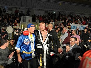 la-boxe-fiorentina-colpisce-ancora