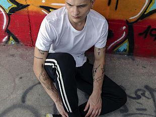 in-scena-levoluzione-del-vestirsi-formale