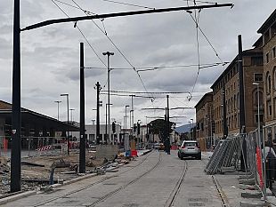 tramvia-pali-a-santa-maria-novella-alimentazione-da-terra-nel-progetto-2013