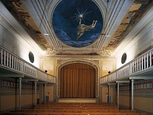 se-il-pubblico-non-puo-andare-a-teatro-il-manzoni-di-calenzano