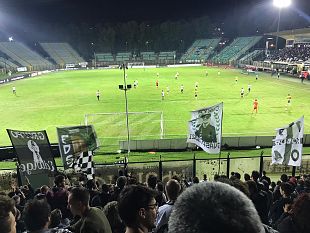il-tifo-robur-festeggia-la-prima-vittoria-il-siena-batte-la-pianese