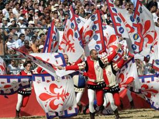 b004021758-scoppio-del-carro-e-sorteggio-partite-del-calcio-storico