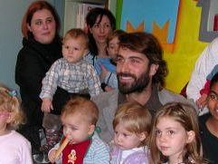 a612171606-isola-dei-famosi-il-vincitore-tra-i-bambini-dell-ospedale-pediatrico-meyer