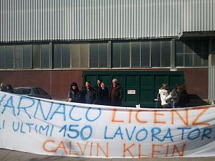 b203081119-la-multinazionale-calvin-klein-dismette-le-attivita-e-licenzia-150-lavoratori