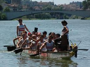 a910120949-l-arno-invaso-dai-draghi-un-successo-la-coppa-italia-di-dragon-boat