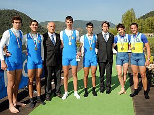 b104181436-prima-uscita-in-maglia-azzurra-e-prime-medaglie-che-approdano-in-riva-all-arno