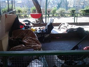 b302051237-giardini-caponnetto-sui-lungarni-di-firenze-luogo-di-accampamento-e-bivacco