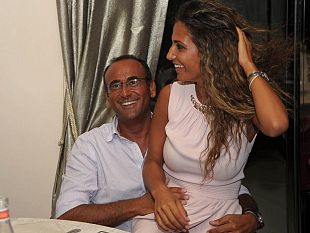 b008221732-cocoa-a-forte-dei-marmi-martina-colombari-carlo-conti-e-la-fidanzata