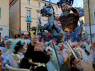 b402141413-domenica-di-carnevale-in-toscana