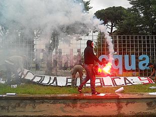 b112141537-il-leader-di-casapound-scrive-a-matteo-renzi-la-risposta-della-sinistra-estrema