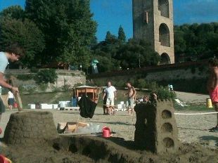 b308031620-cinema-in-riva-all-arno-torna-la-lucciola-con-dieci-pellicole