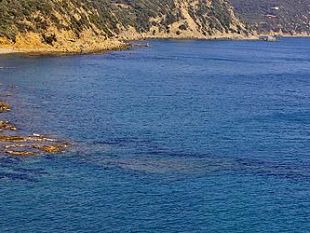 b305141517-la-toscana-punta-sul-mare-bandiere-blu-lungo-la-costa