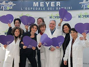 b301181408-fiorentina-vs-napoli-migliaia-di-cuori-viola-per-l-ospedale-pediatrico-meyer