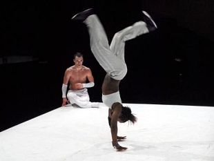 b007141629-hip-hop-e-balletto-classico-all-anfiteatro-delle-cascine