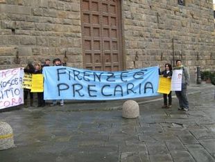 b003230913-i-precari-manifestano-e-le-opposizioni-bocciano-il-bilancio-comunale