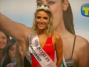 b106201443-miss-toscana-bellissime-in-gara-a-larciano