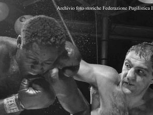 a706031434-boxe-rocky-marciano-the-brockton-blockbuster-br-una-mostra-a-ripa-teatina-ne-celebra-il-mito