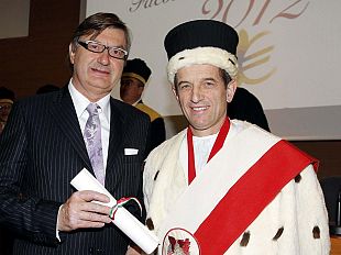 b205171613-firenze-laurea-ad-honorem-moretti-polegato-presidente-geox