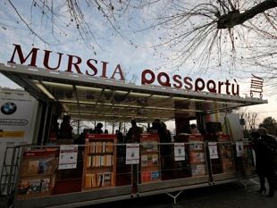 b005201957-mursiapasspartu-porta-a-sesto-walter-veltroni