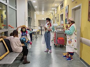 vaccinazioni-ai-bimbi-giochi-e-sorrisi-con-vip-firenze