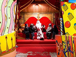 la-citta-del-natale-solidarieta-spettacoli-e-tante-attrazioni-in-toscana