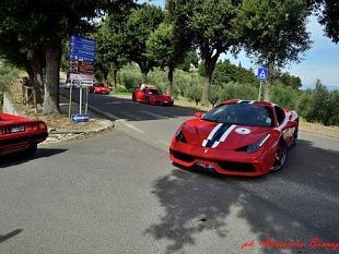 ferrari-club-firenze-cena-di-natale-con-beneficenza